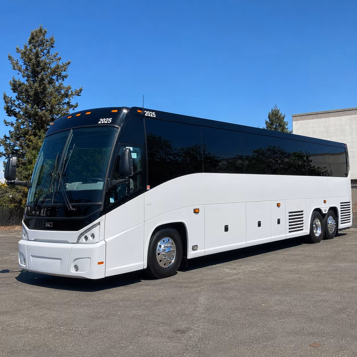 charter buses to wolf pack hockey games at xl center