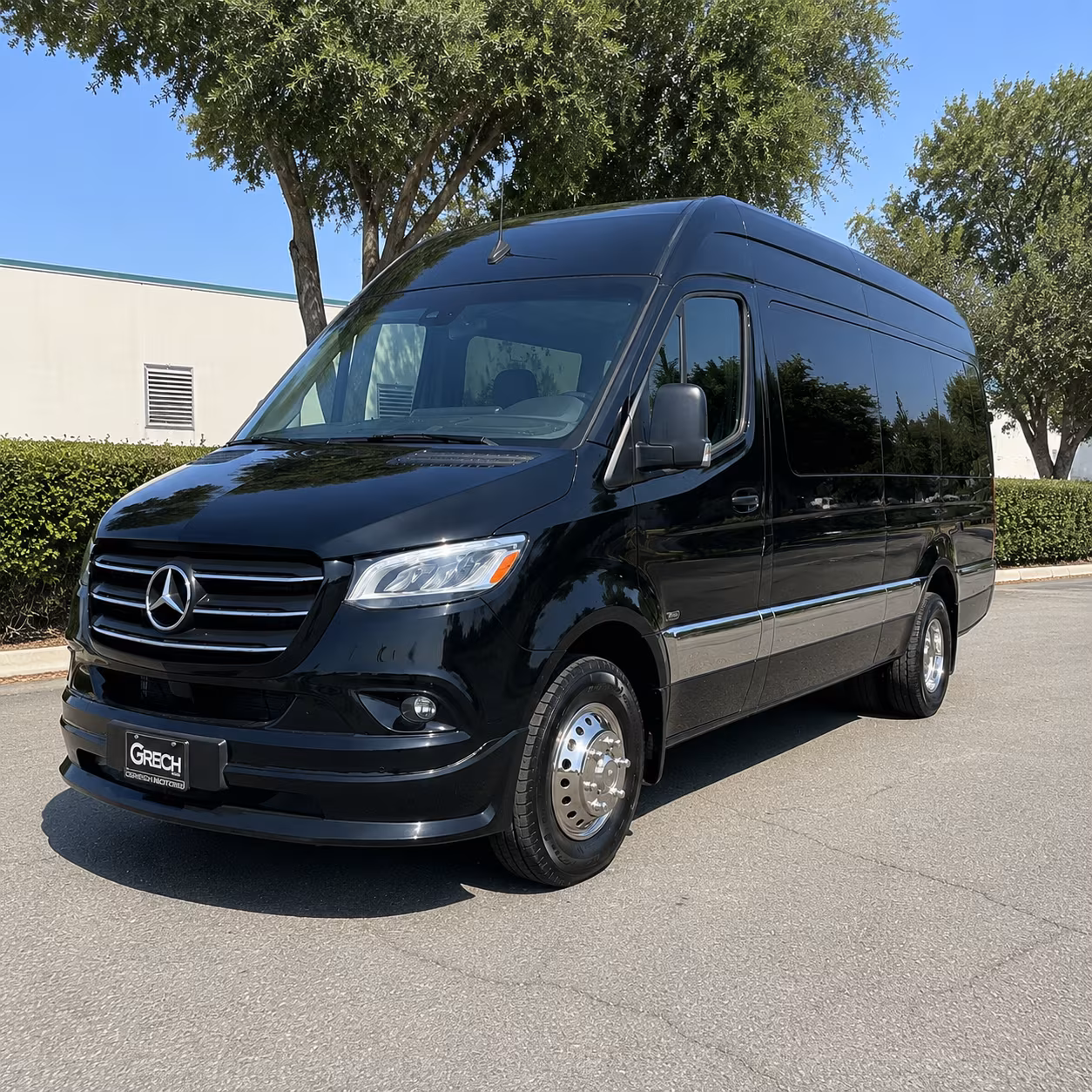 hartford sprinter van with driver