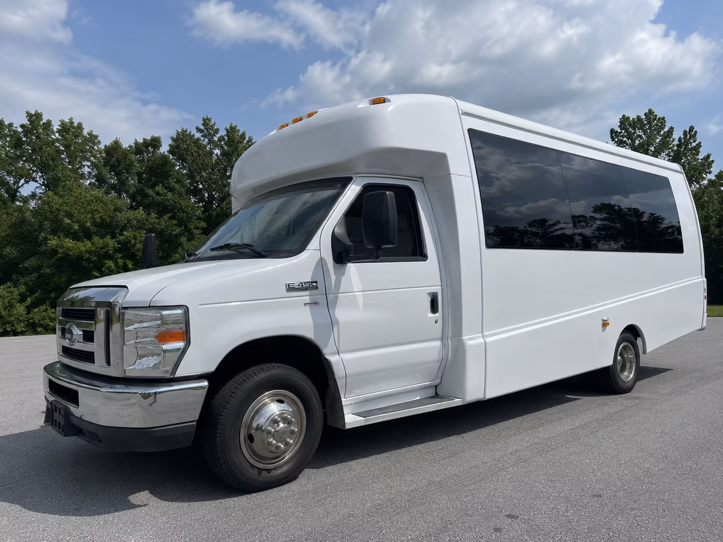 mohegan sun foxwoods hartford party bus rental