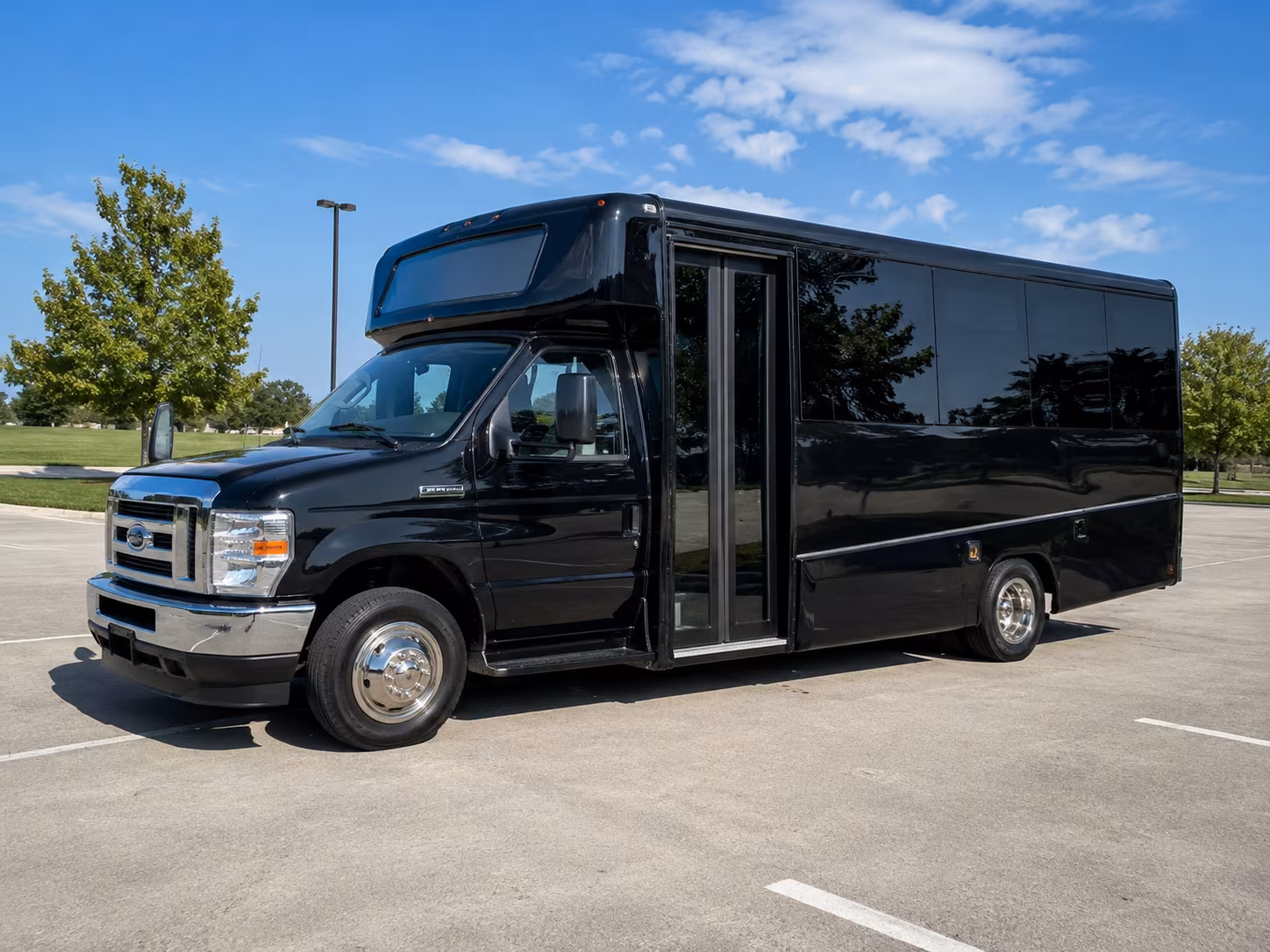 school group bus rentals for state capitol and legislative office field trips